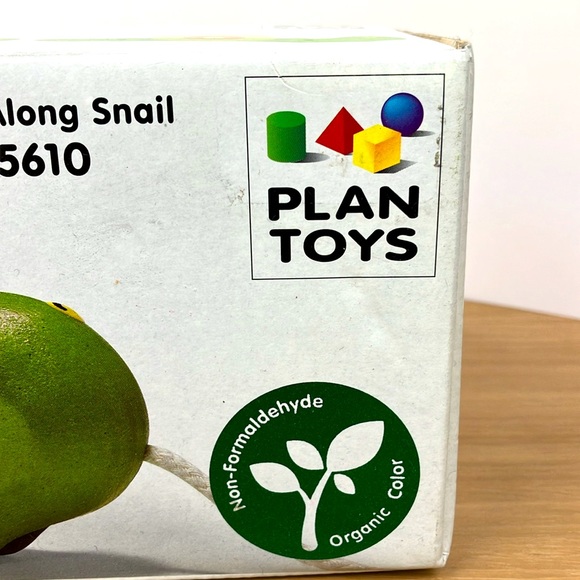 Plan Toys Pull Along Snail - Picture 3 of 7